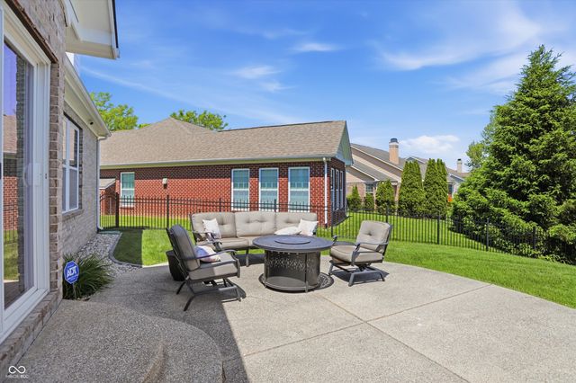 4323 Raintree Boulevard, Greenwood, IN 46143