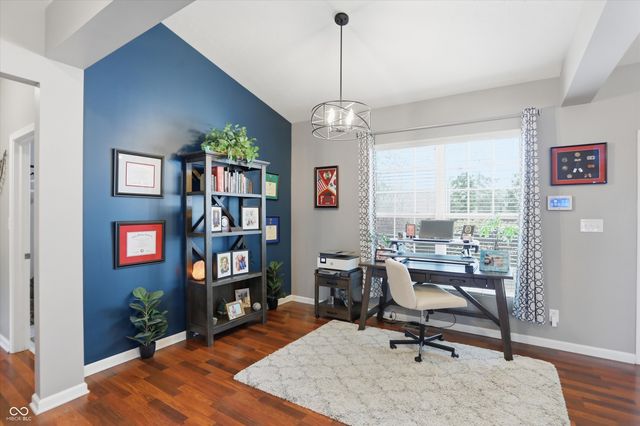 4323 Raintree Boulevard, Greenwood, IN 46143