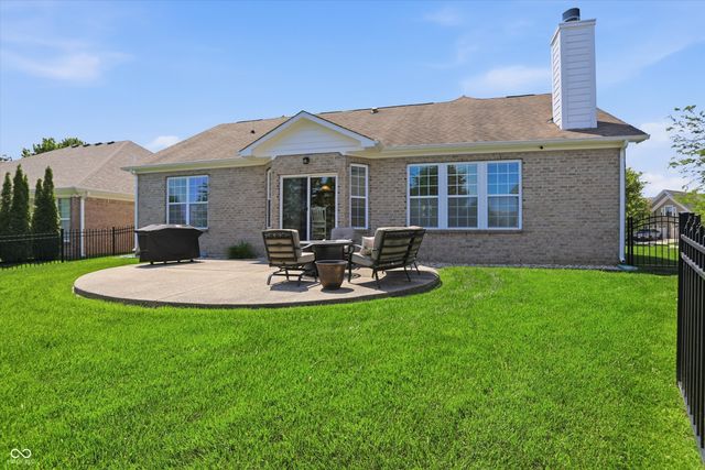 4323 Raintree Boulevard, Greenwood, IN 46143