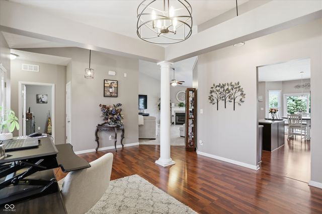 4323 Raintree Boulevard, Greenwood, IN 46143