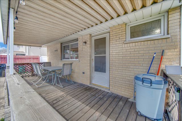 7305 W 75th Street, Bridgeview, IL 60455