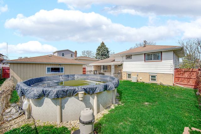 7305 W 75th Street, Bridgeview, IL 60455