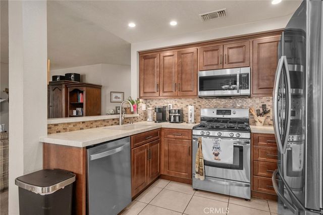 10431 Beryl, Mentone, CA 92359