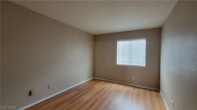 5225 Wave Dancer Lane, Las Vegas, NV 89118