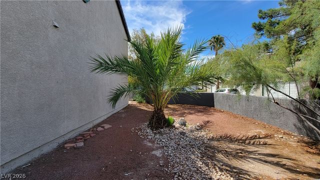 5225 Wave Dancer Lane, Las Vegas, NV 89118