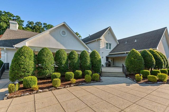 2019 Clearfield Lane, Chattanooga, TN 37405