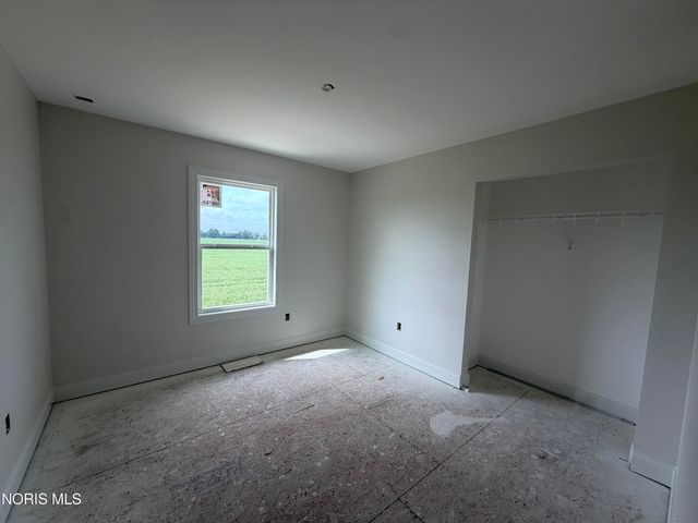 9841 Featherwood Lane, Sylvania, OH 43560