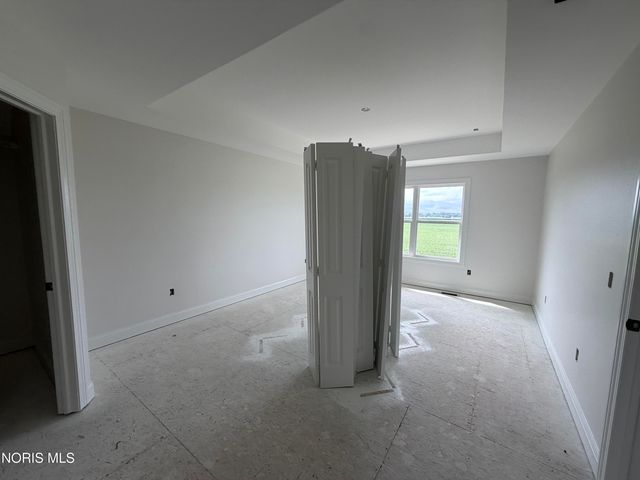 9841 Featherwood Lane, Sylvania, OH 43560