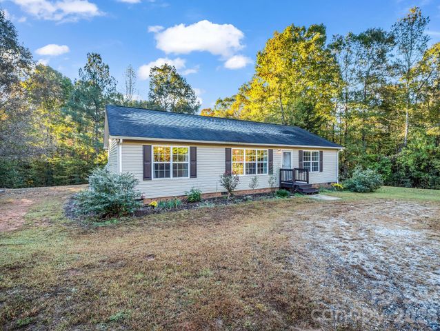663 Landrum Road, Columbus, NC 28722
