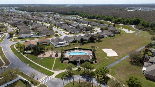 2962 WHITE CEDAR DR, Kissimmee, FL 34741