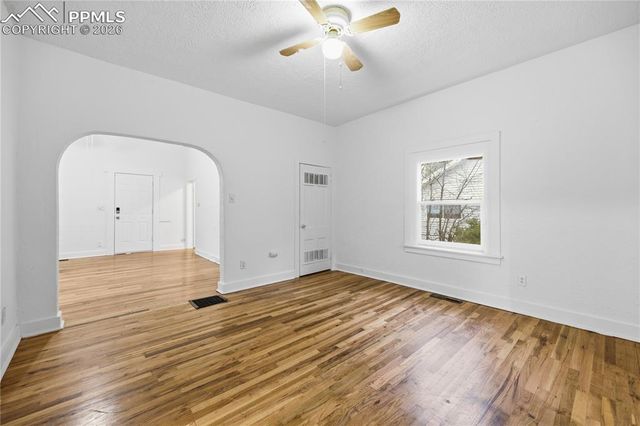 911 S El Paso Street, Colorado Springs, CO 80903