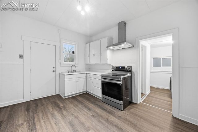 911 S El Paso Street, Colorado Springs, CO 80903