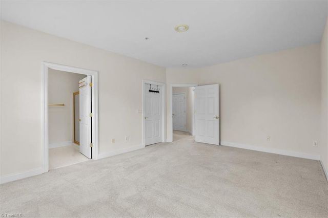 524 College Road 306, Greensboro, NC 27410