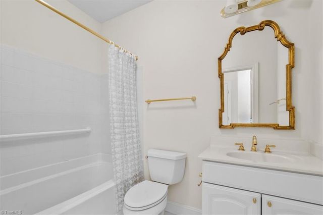 524 College Road 306, Greensboro, NC 27410