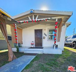 1158 E 77th Street, Los Angeles, CA 90001