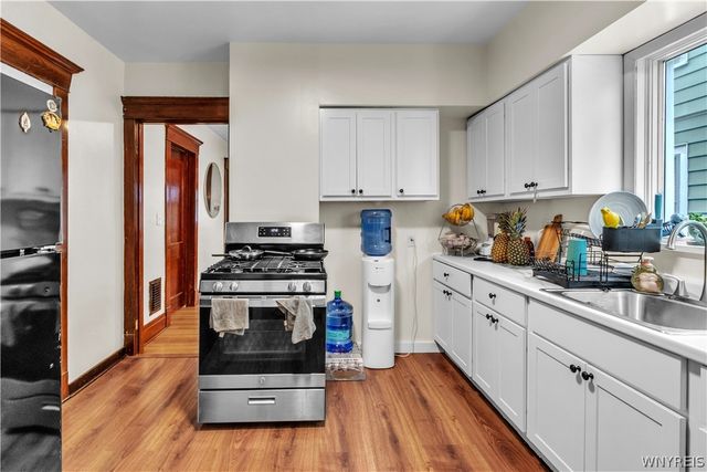 230 North Park Avenue, Buffalo, NY 14216