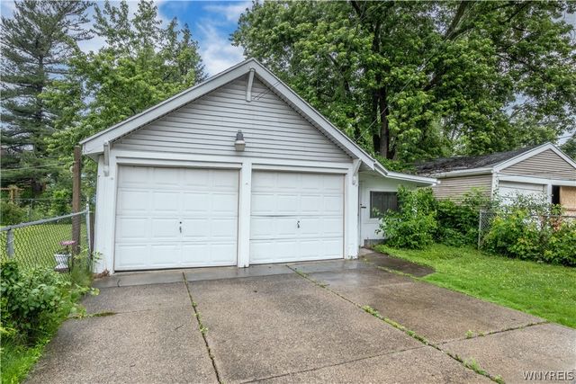 230 North Park Avenue, Buffalo, NY 14216
