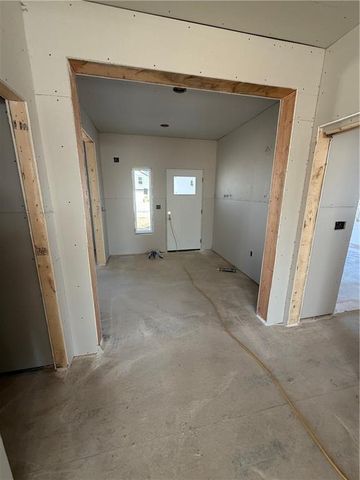 1407 W 6th Street Terrace, Knob Noster, MO 65336