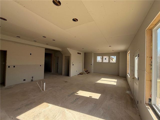 1407 W 6th Street Terrace, Knob Noster, MO 65336