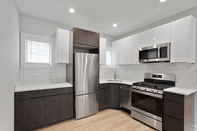 7740 N Eastlake Terrace 2W, Chicago, IL 60626