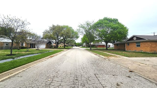 119 Redbud Trail, Mckinney, TX 75069