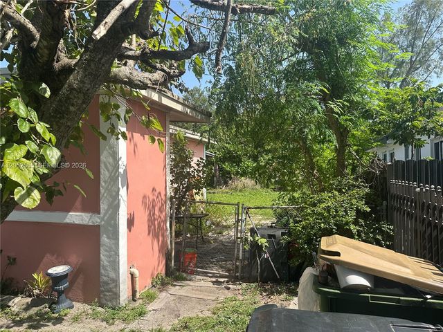 440 NW 133rd Street, North Miami, FL 33168