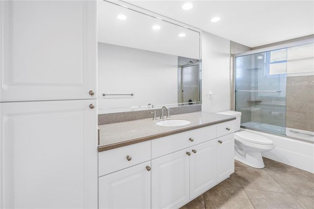 5108 BRITTANY DRIVE S 405, St Petersburg, FL 33715