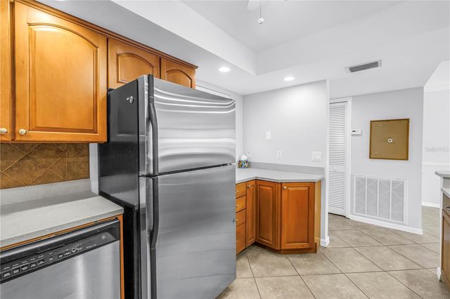 5108 BRITTANY DRIVE S 405, St Petersburg, FL 33715