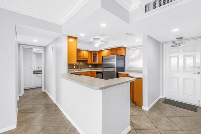 5108 BRITTANY DRIVE S 405, St Petersburg, FL 33715