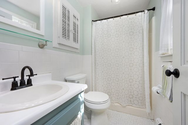 35 Leona Ter, Brewster, MA 02631