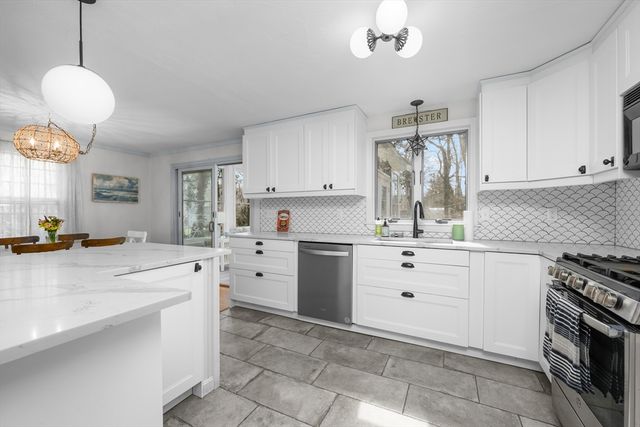 35 Leona Ter, Brewster, MA 02631