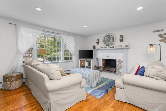 35 Leona Ter, Brewster, MA 02631