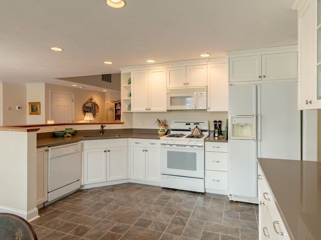 74 Tussock Brook Rd 74, Duxbury, MA 02332