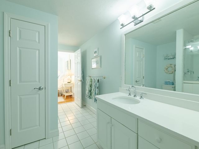 74 Tussock Brook Rd 74, Duxbury, MA 02332