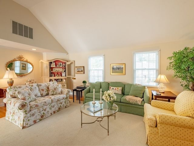 74 Tussock Brook Rd 74, Duxbury, MA 02332