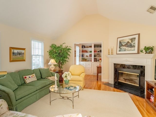 74 Tussock Brook Rd 74, Duxbury, MA 02332