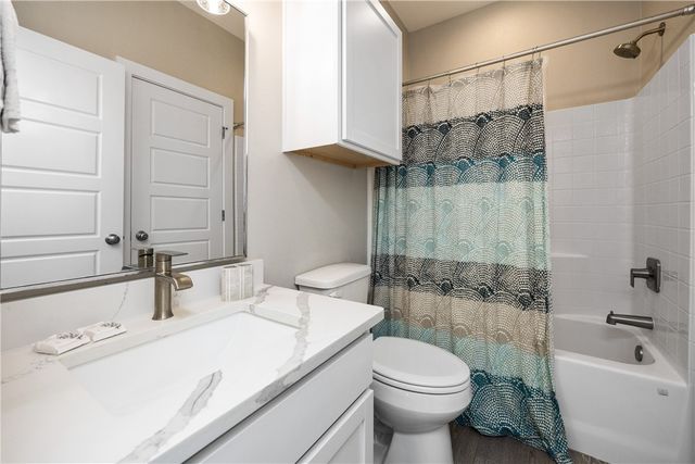 15101 Kokomo Dr, Corpus Christi, TX 78418