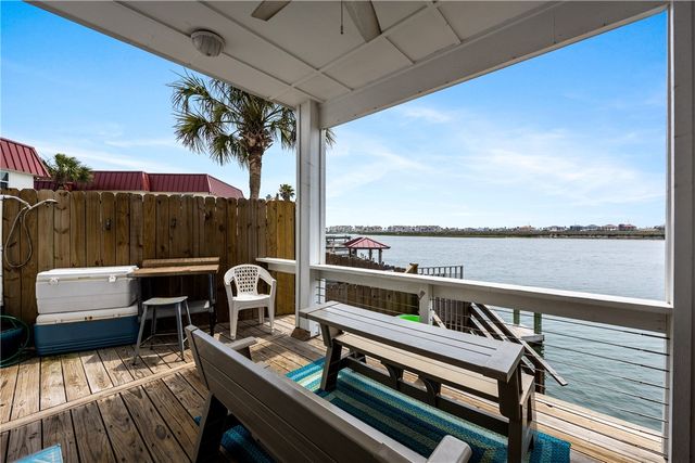 15101 Kokomo Dr, Corpus Christi, TX 78418