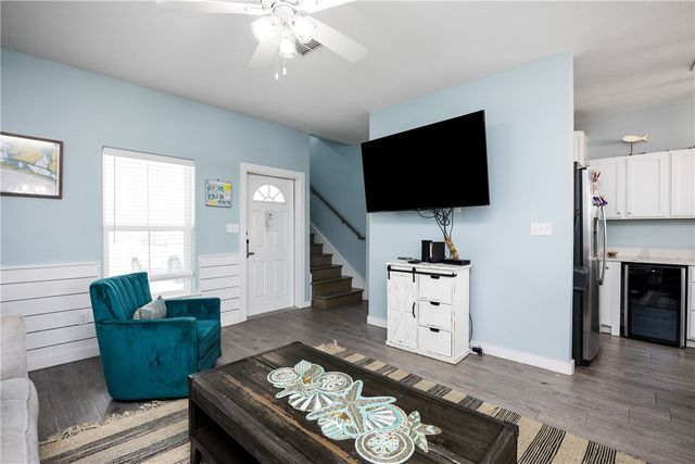 15101 Kokomo Dr, Corpus Christi, TX 78418