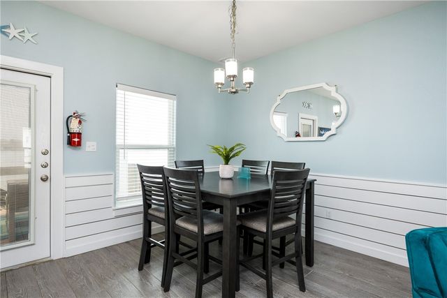 15101 Kokomo Dr, Corpus Christi, TX 78418