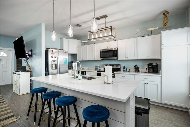 15101 Kokomo Dr, Corpus Christi, TX 78418