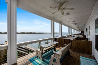 15101 Kokomo Dr, Corpus Christi, TX 78418