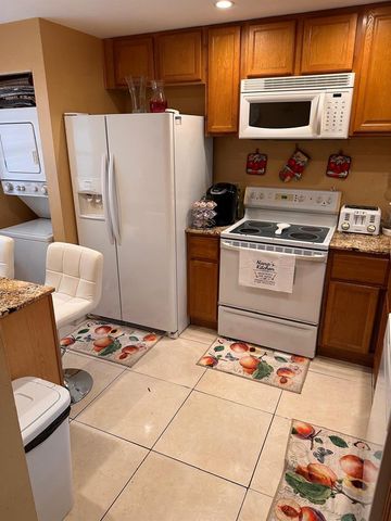 6575 W Oakland Park Boulevard 417, Lauderhill, FL 33313
