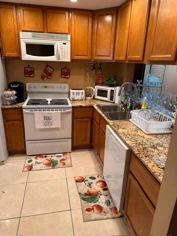 6575 W Oakland Park Boulevard 417, Lauderhill, FL 33313