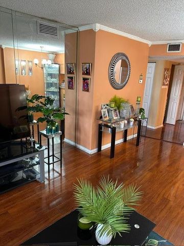 6575 W Oakland Park Boulevard 417, Lauderhill, FL 33313