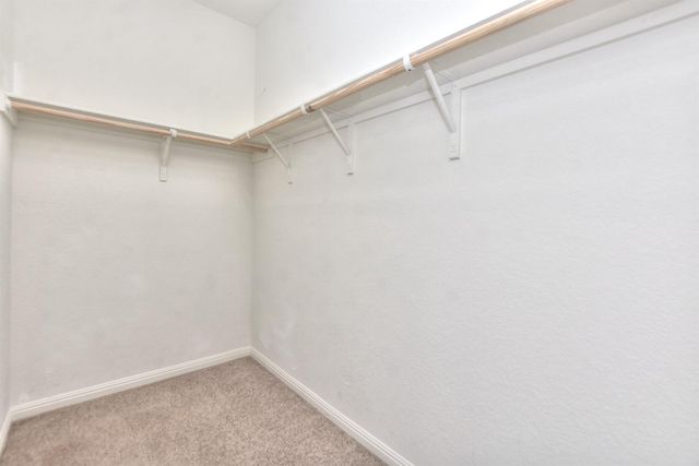 109 Helios DR, Jarrell, TX 76537