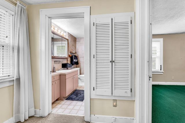 2201 Ferris Road, Columbus, OH 43224