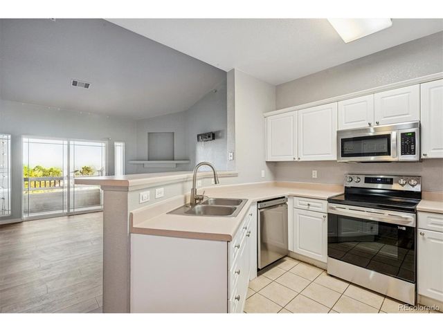 8354 S Holland Way 306, Littleton, CO 80128