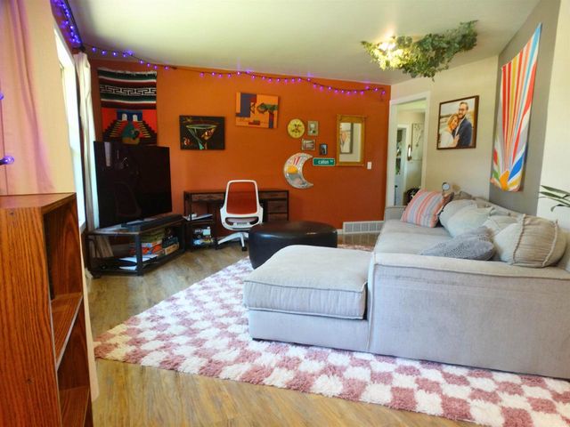 1020 Devonshire Drive, Oshkosh, WI 54902