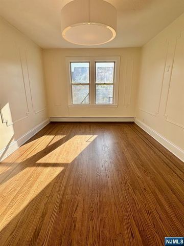 100 Mill Street 6, Westwood, NJ 07675